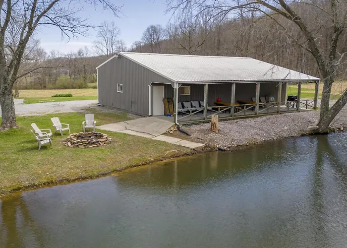 Unique 1970s Round House W Hot Tub Country house