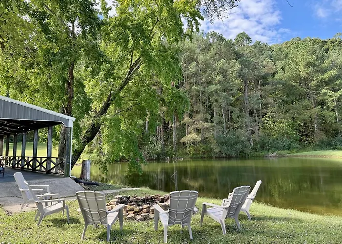 Unique 1970s Round House W Hot Tub Country house