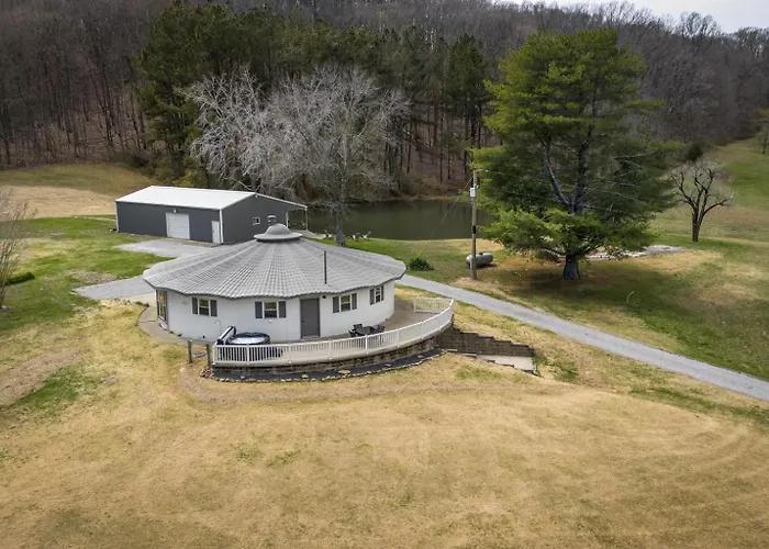 Unique 1970s Round House W Hot Tub Country house Elizabethtown